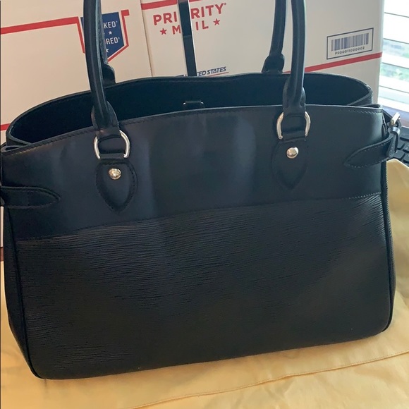 Louis Vuitton Epi Passy GM - Picture 5 of 8